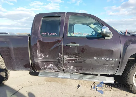 2008 Chevrolet Silverado 1500 Lt1 from USA, damaged, VIN 2GCEK19J281200377